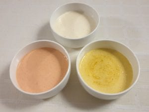3 kommetjes met dips