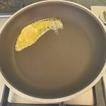 roomboter op matig hoog vuur laten smelten