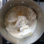 Doe alle ingrediënten behalve de nootmuskaat in een steelpan