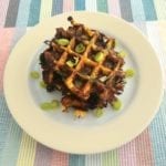 Bord met stapeltje Koolrabi rösti