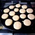 Poffertjespan met beslag