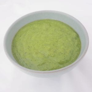 Macadamia pesto