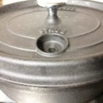 Deksel op de braadpan
