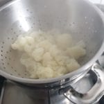 Bloemkool in een vergiet