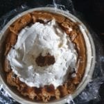 Laag vanillevulling op de wafels