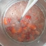 Aardbeien in steelpan